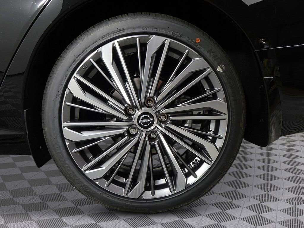 New 2025 Nissan Altima 2.5 SL image 11