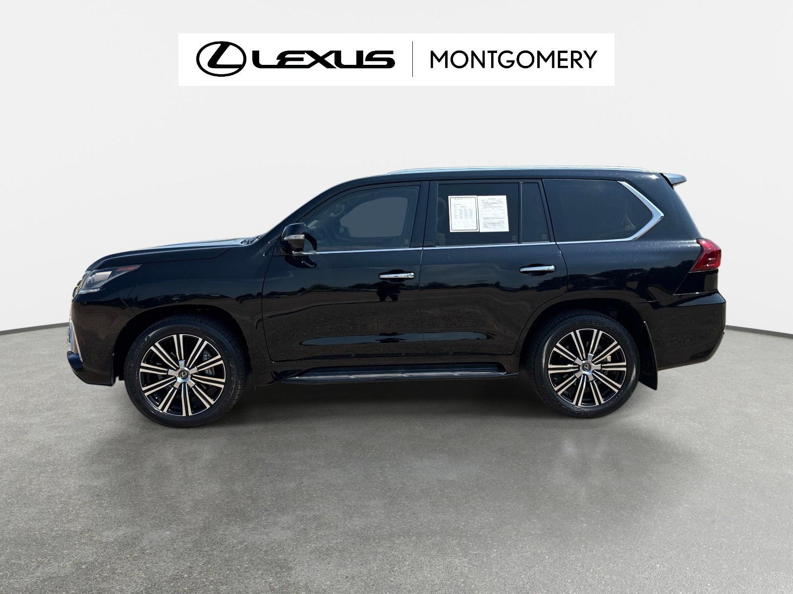 Used 2020 Lexus LX 570 4WD w/ 3rd Row & Luxury Pkg image 6