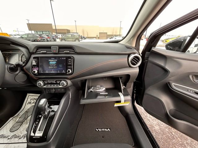 New 2025 Nissan Versa SR w/ Trunk Package image 19