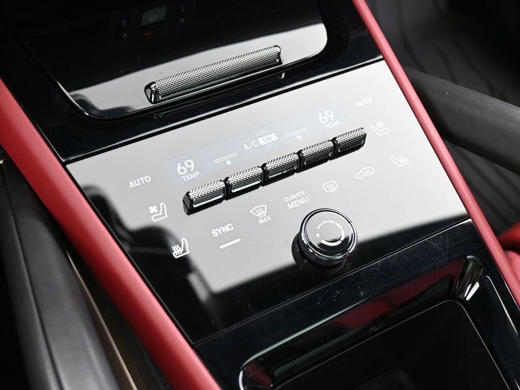 Certified 2025 Porsche Cayenne S AWD/4WD image 22