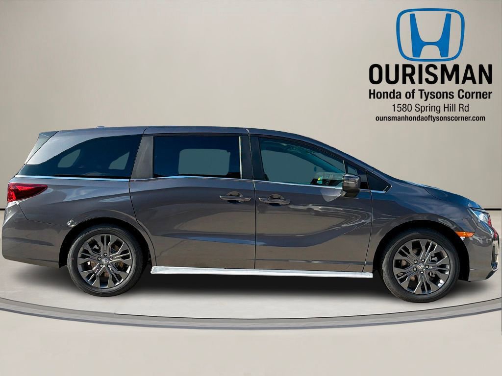 New 2026 Honda Odyssey Touring image 2