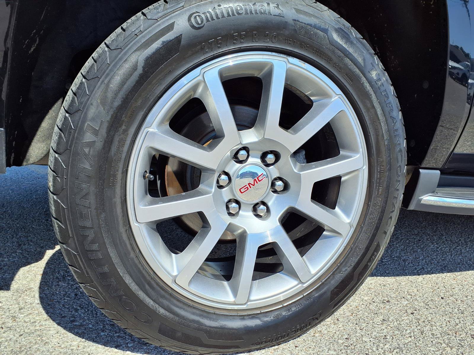 Used 2019 GMC Yukon XL Denali AWD/4WD image 42