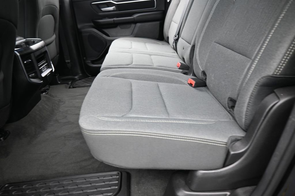 Used 2024 RAM 1500 Big Horn RWD image 31