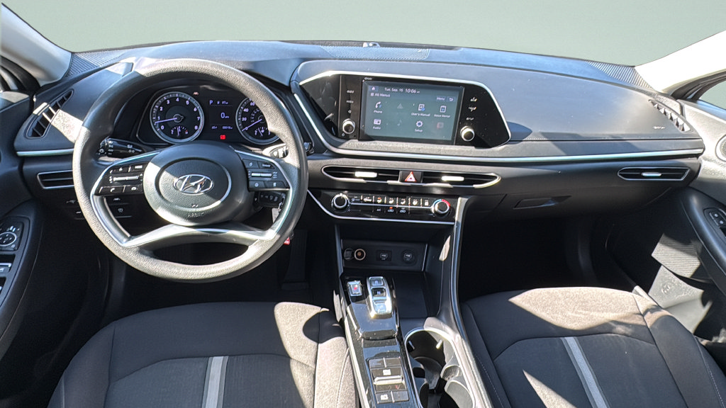 Used 2022 Hyundai Sonata SE w/ Preferred Accessory Package FWD image 13