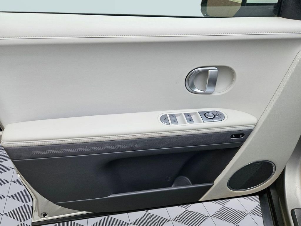 Used 2023 Hyundai Ioniq 5 Limited w/ Cargo Package AWD/4WD image 10