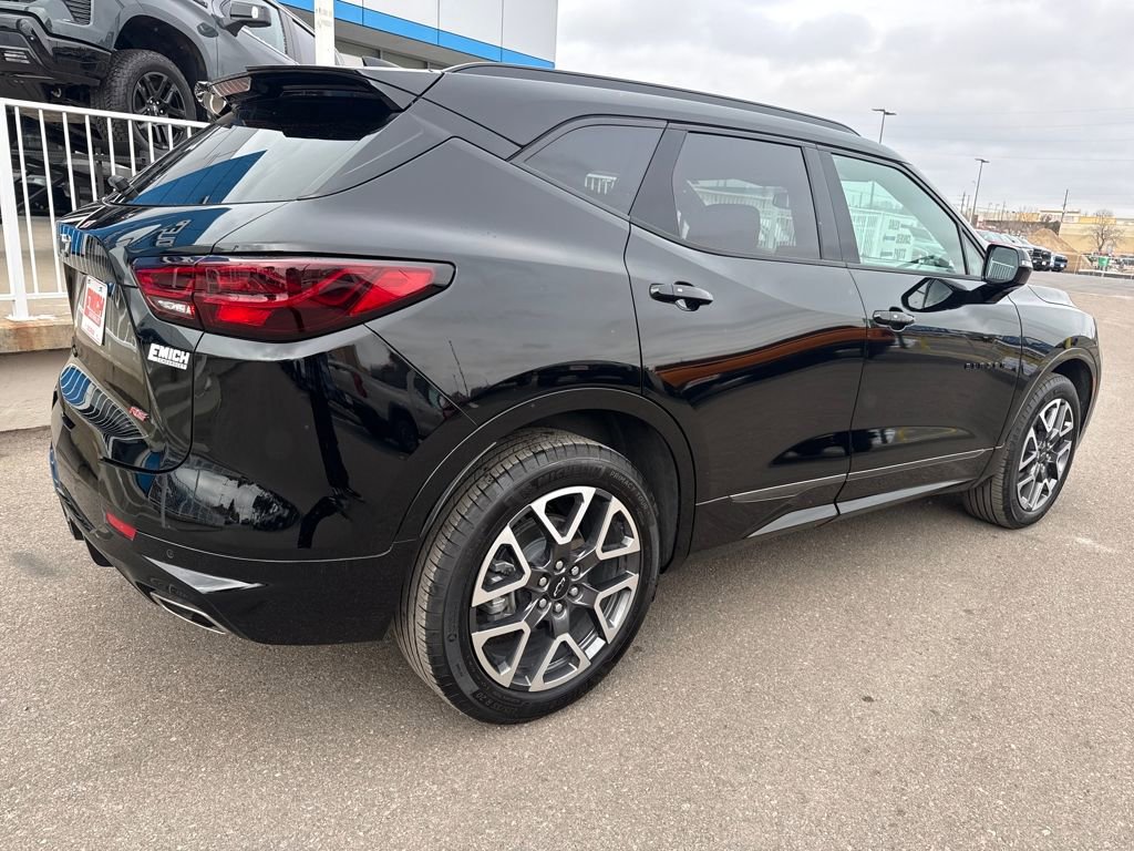 Used 2025 Chevrolet Blazer RS w/ Enhanced Convenience Package image 5