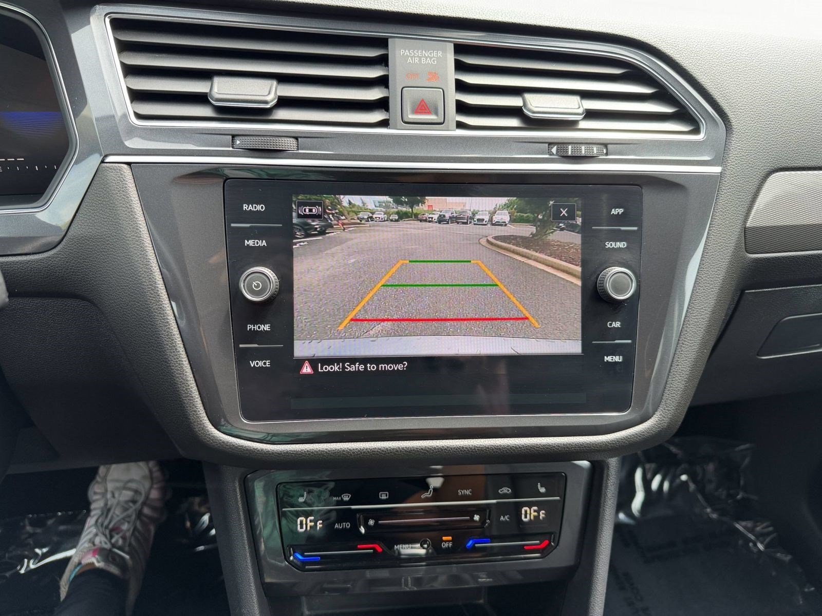 Used 2023 Volkswagen Tiguan SE FWD image 20