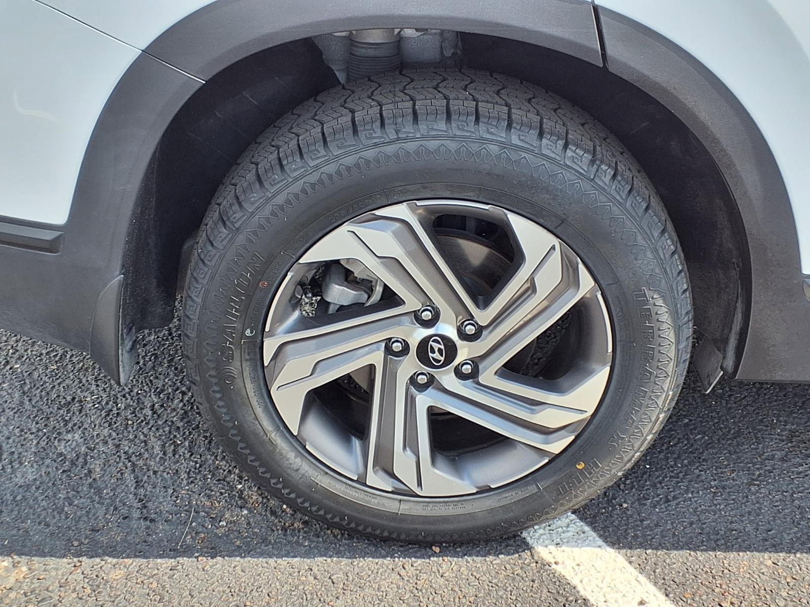 Certified 2023 Hyundai Santa Fe SEL image 9