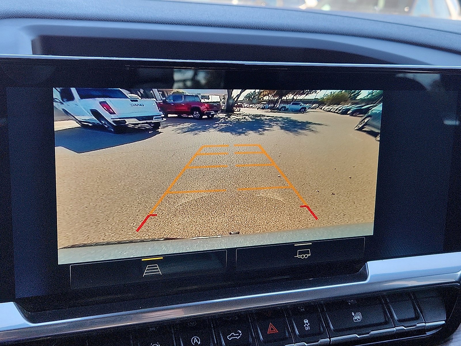 Used 2025 Chevrolet Silverado 1500 LT image 17