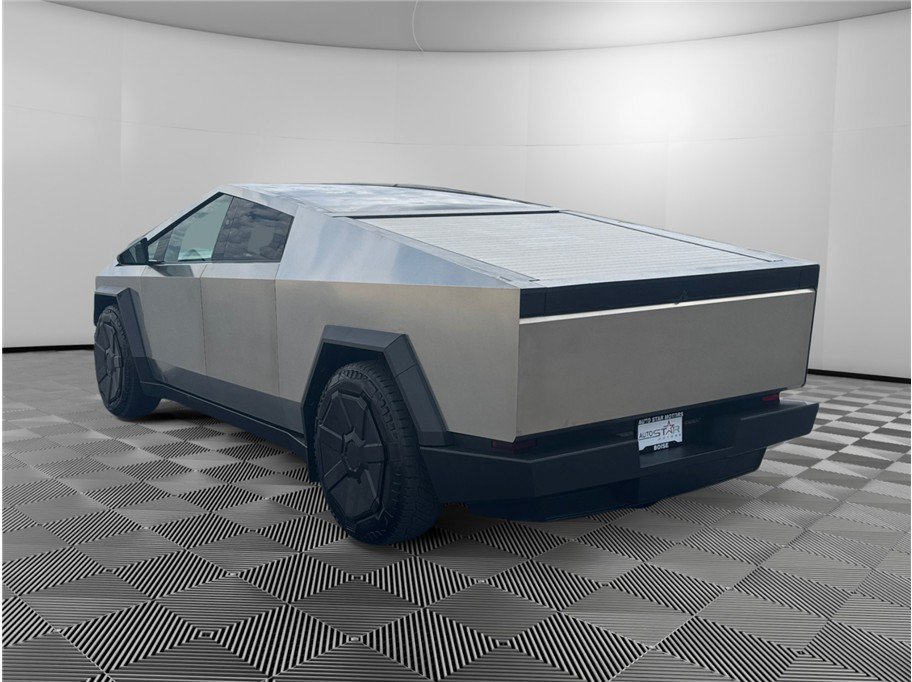 Used 2024 Tesla Cybertruck AWD Crew Cab image 3