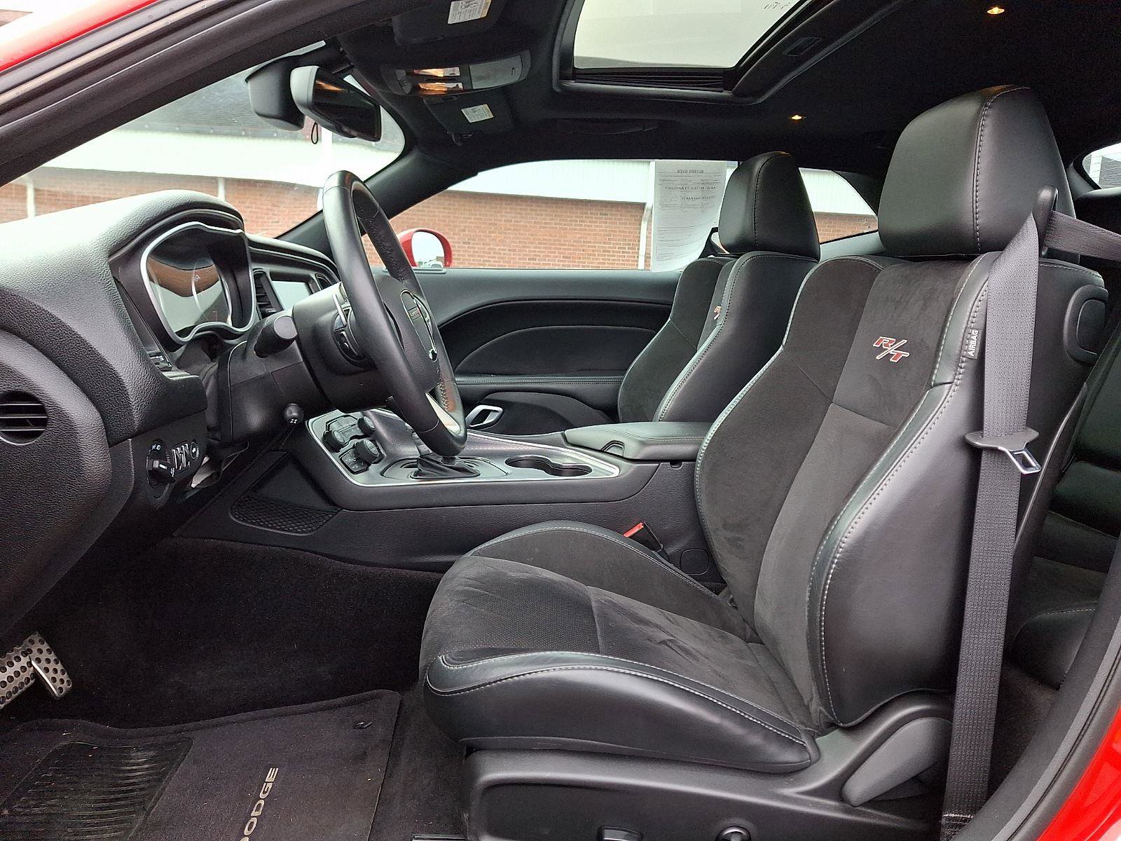 Used 2016 Dodge Challenger R/T Scat Pack w/ Leather Interior Group image 14