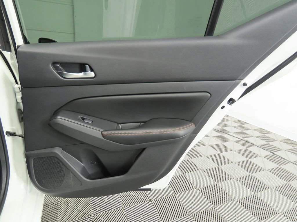 Used 2022 Nissan Altima 2.5 SR w/ Midnight Edition Package image 25
