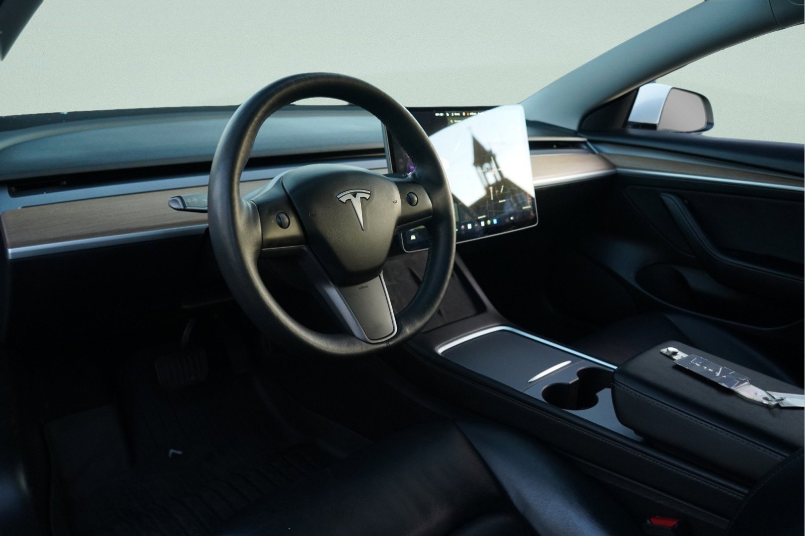 Used 2021 Tesla Model 3 Standard Range Plus image 42