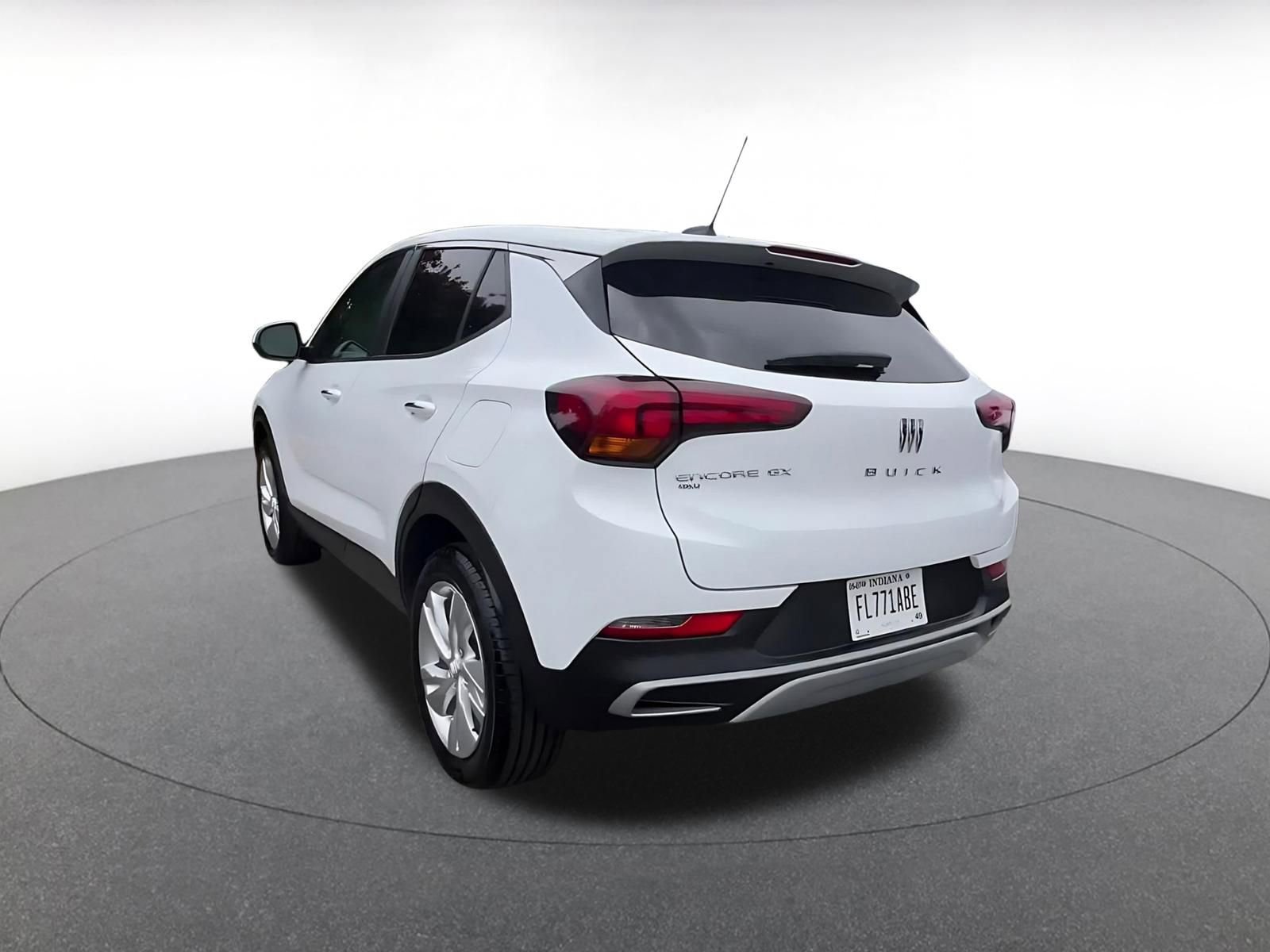 Used 2025 Buick Encore GX Preferred AWD/4WD image 11