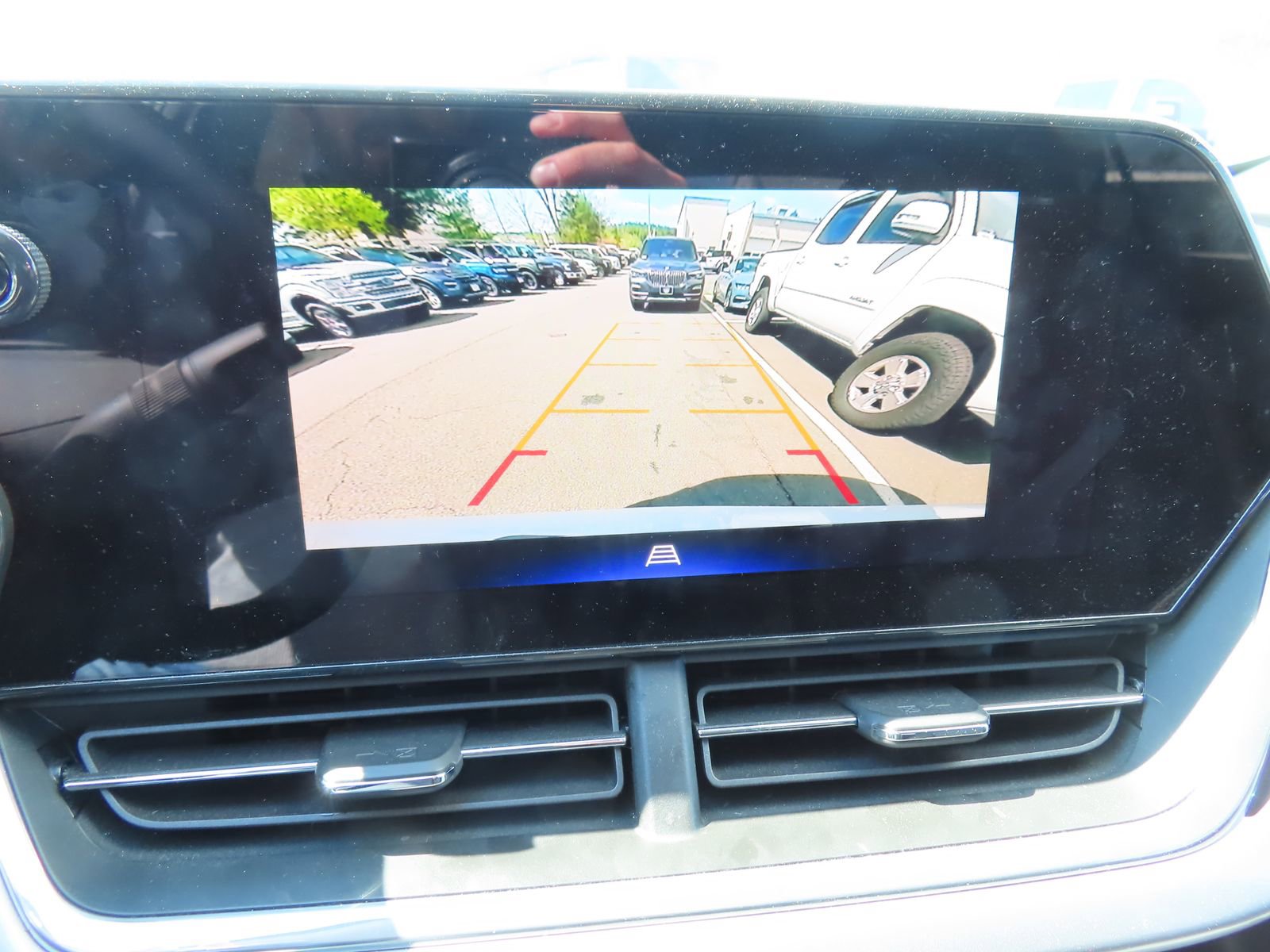 Used 2024 Chevrolet Trax LT w/ Driver Confidence Package image 22