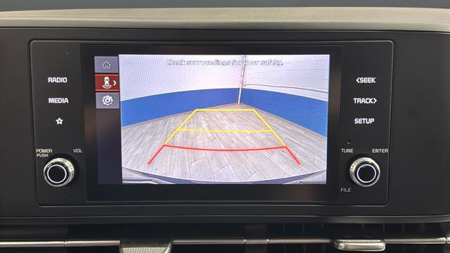 Used 2024 Kia Carnival LX FWD image 13