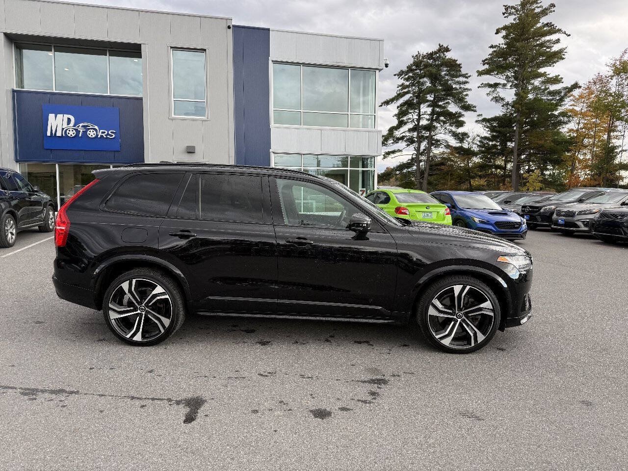 Used 2020 Volvo XC90 T8 R-Design w/ Protection Package Premier AWD/4WD image 6