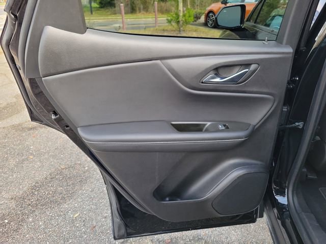 Used 2025 Chevrolet Blazer LT image 29