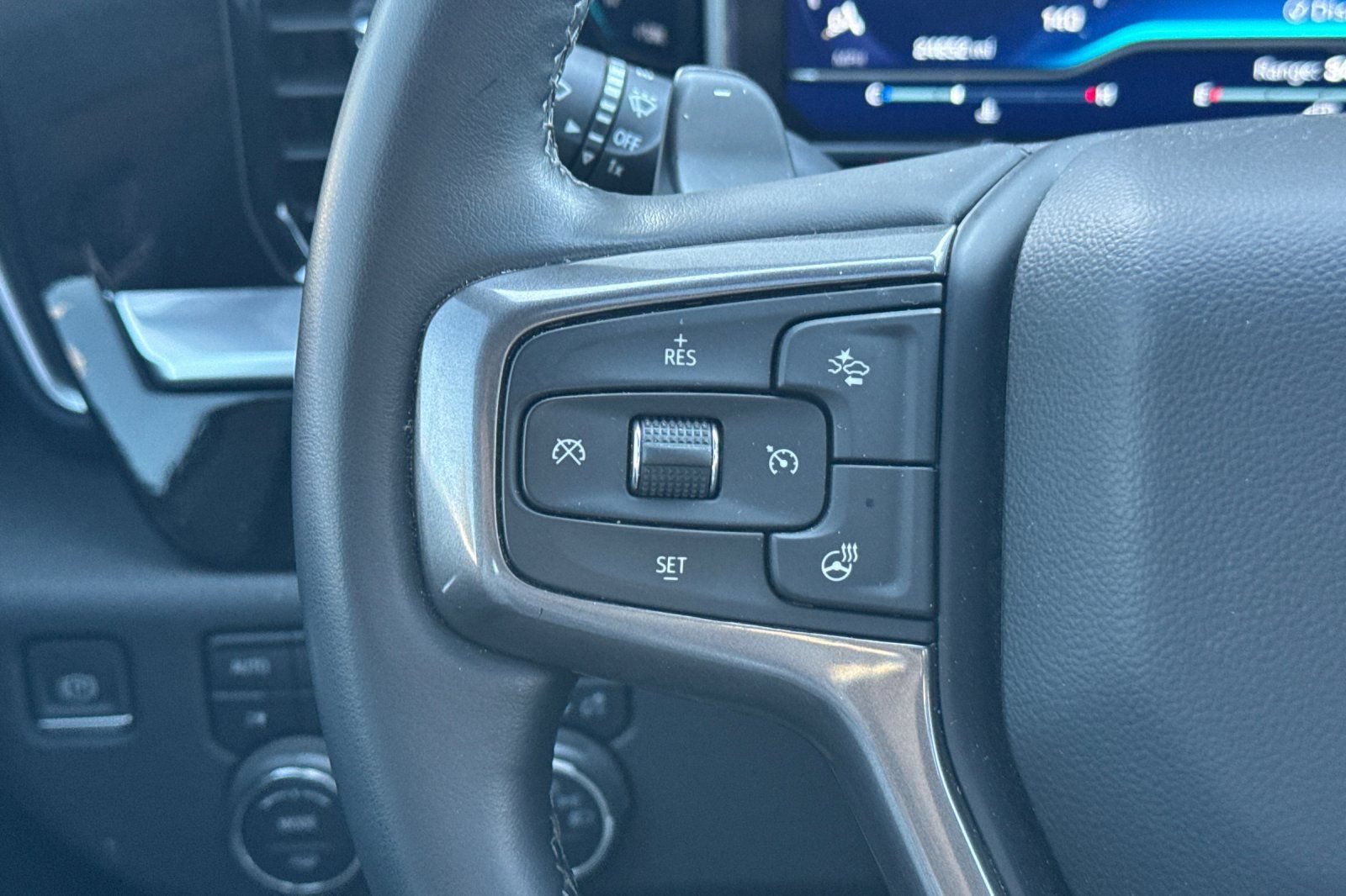 Used 2023 Chevrolet Silverado 1500 High Country w/ High Country Premium Package AWD/4WD image 36