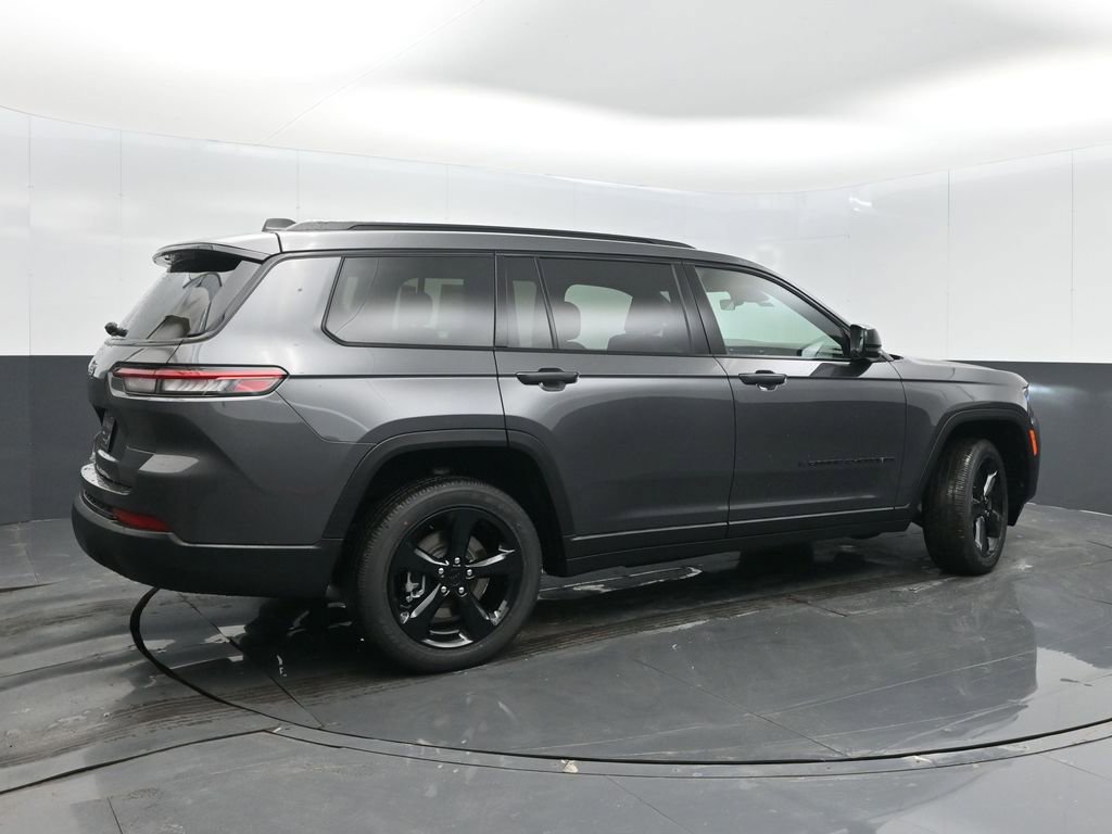 New 2025 Jeep Grand Cherokee L Altitude image 7