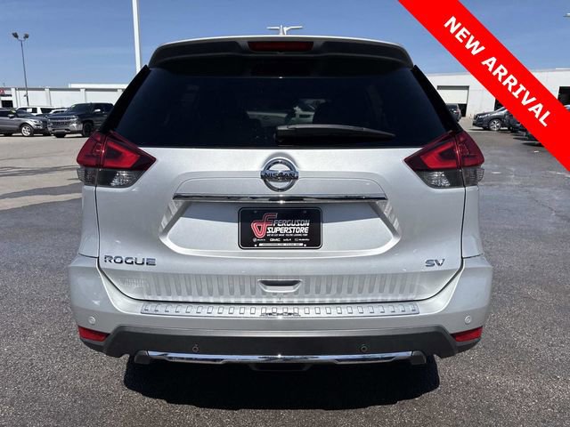 Used 2020 Nissan Rogue SV image 4