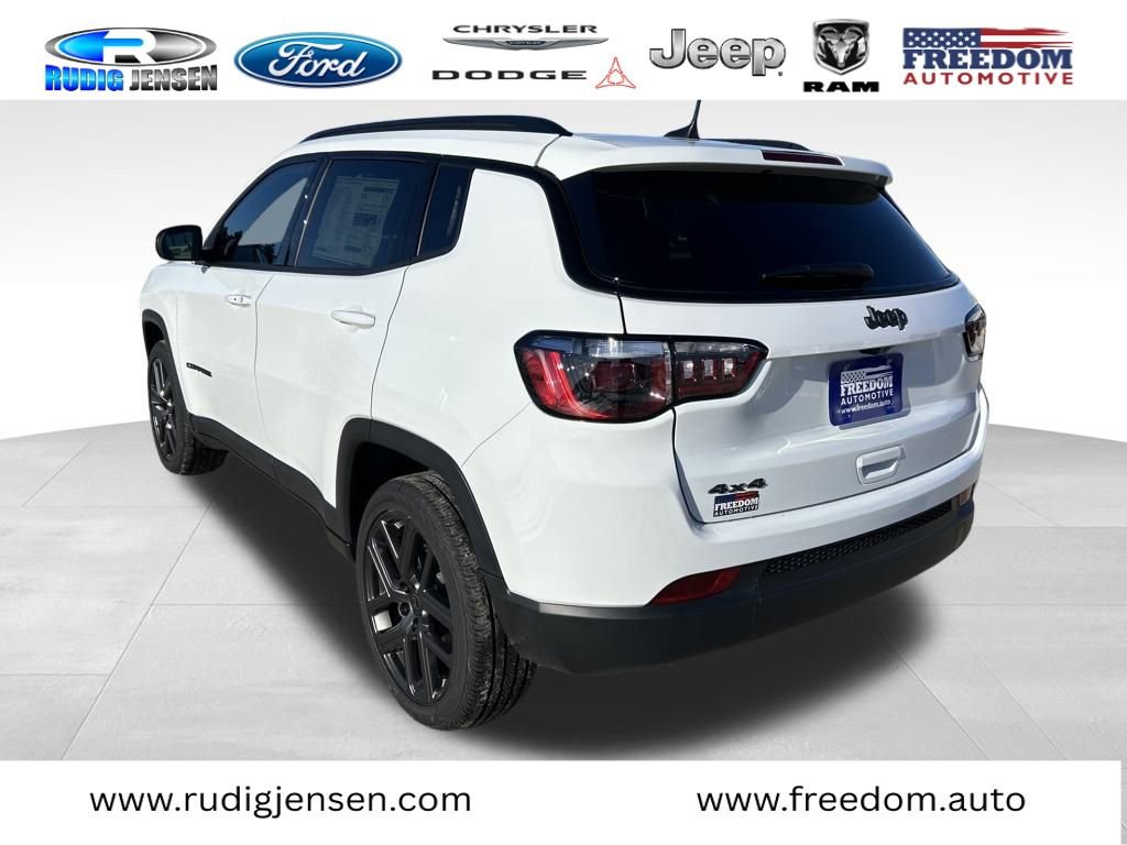 New 2026 Jeep Compass Latitude image 8