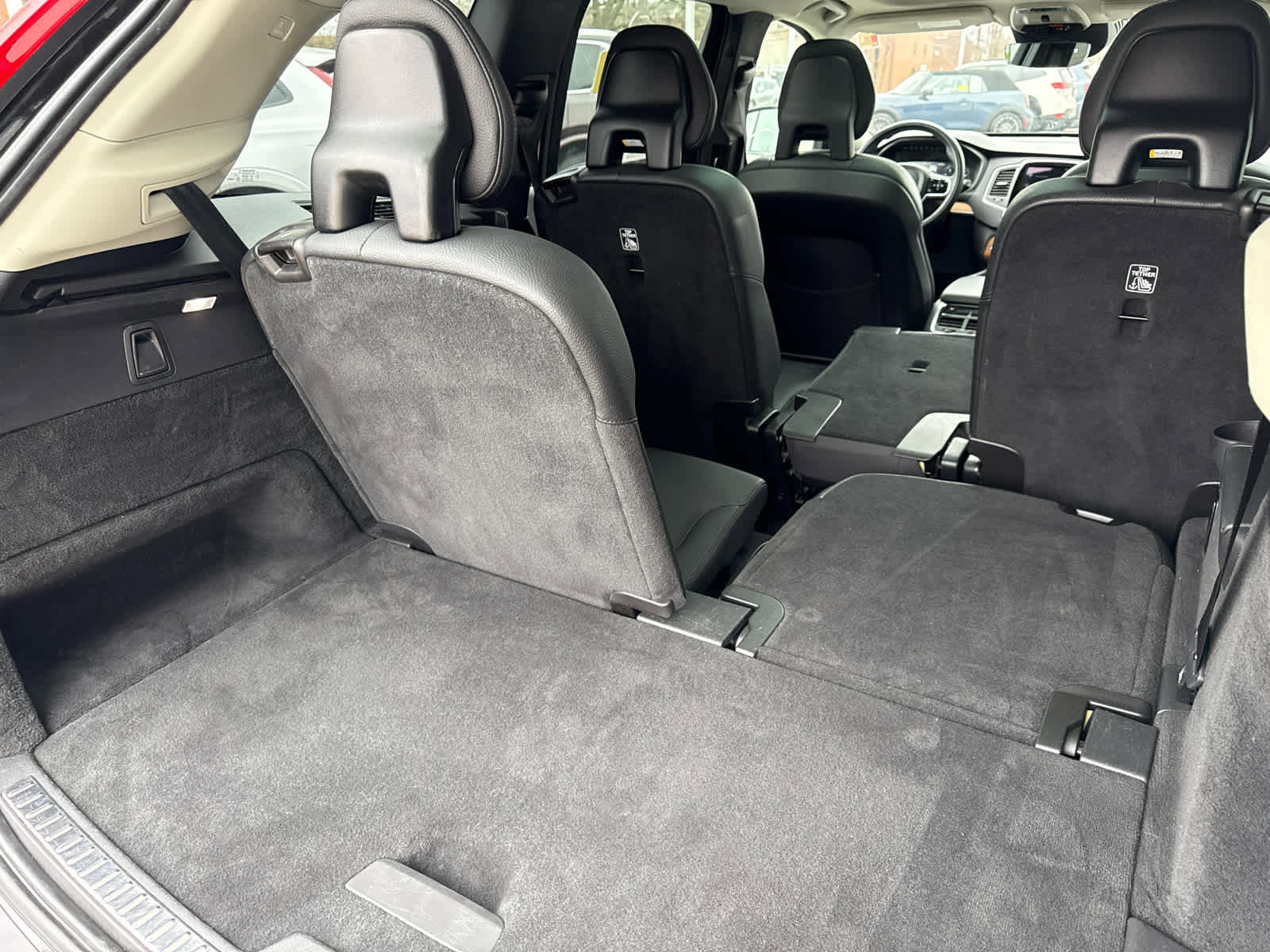 Used 2021 Volvo XC90 T6 Momentum image 22