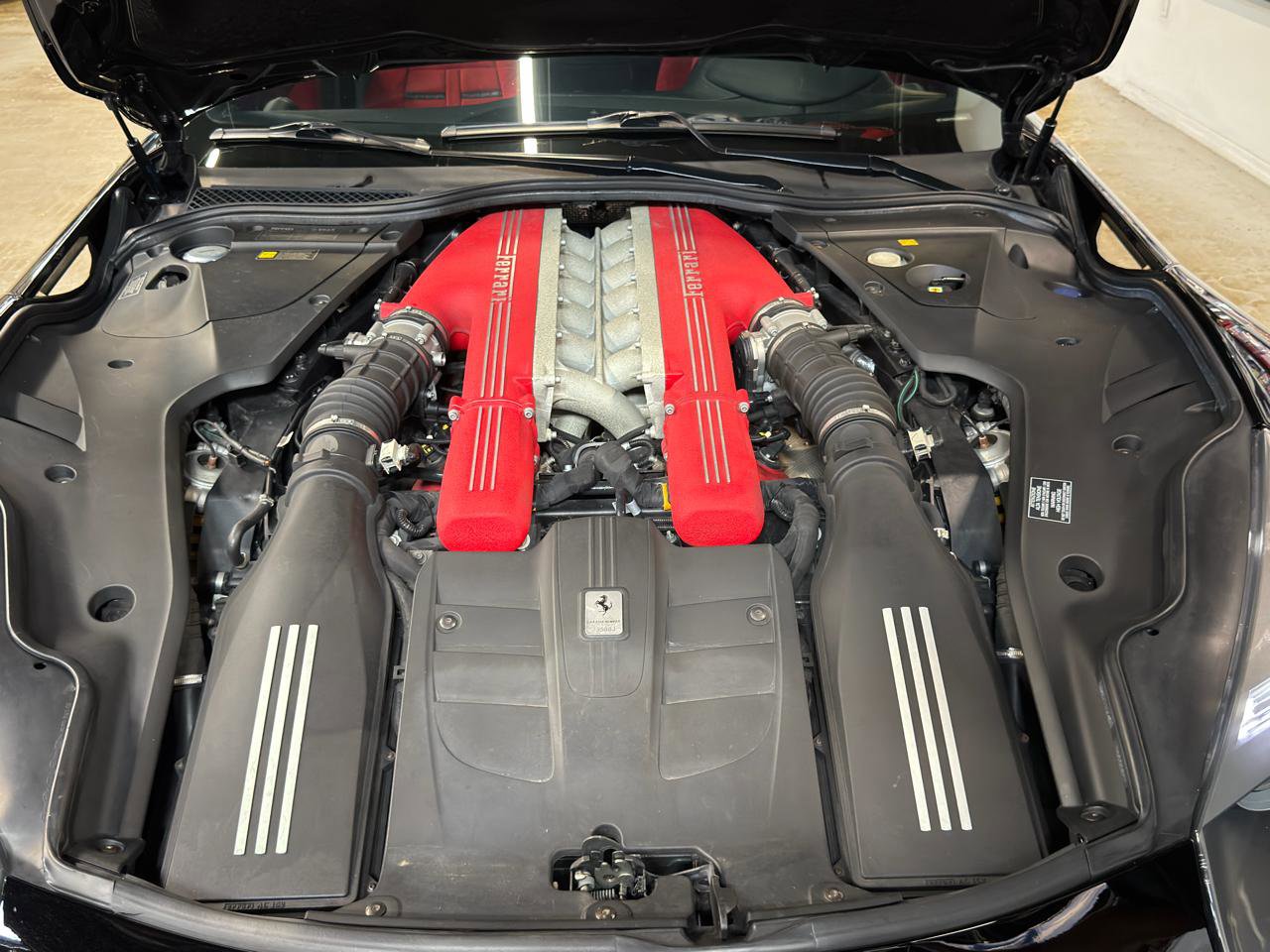 Used 2013 Ferrari F12 Berlinetta RWD image 24