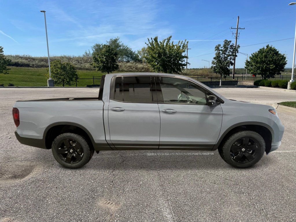 New 2026 Honda Ridgeline Black Edition image 8
