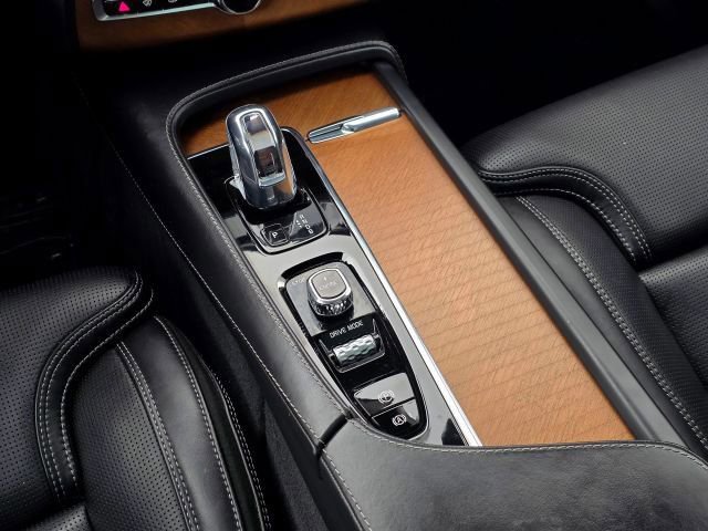 Used 2017 Volvo XC90 T8 Excellence image 20