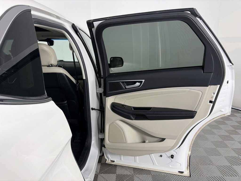 Used 2016 Ford Edge Titanium w/ Equipment Group 302A image 28