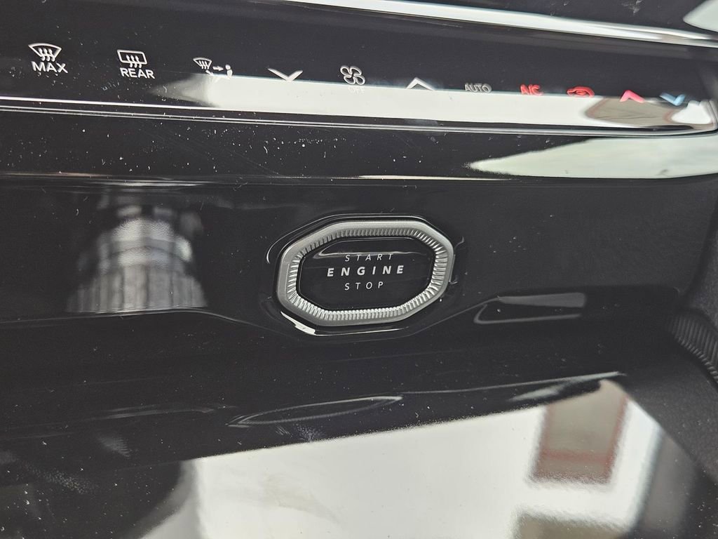 New 2026 Jeep Grand Cherokee Altitude RWD image 25