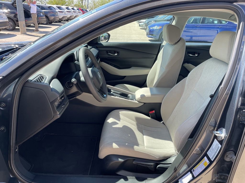 Used 2023 Honda Accord LX image 8