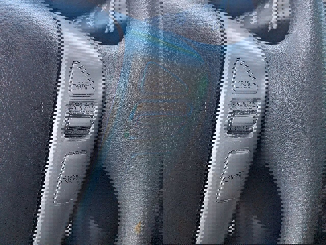 Used 2018 Nissan Versa S Plus FWD image 28