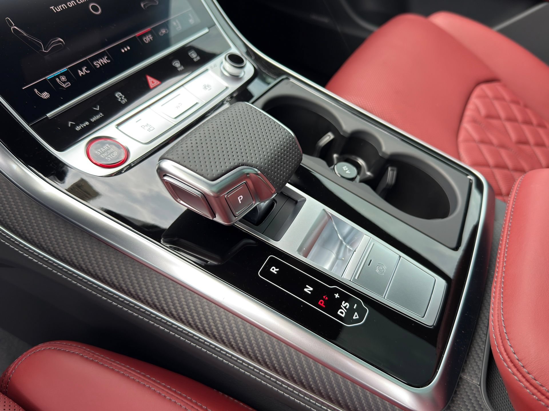 New 2026 Audi SQ8 Prestige AWD/4WD image 13