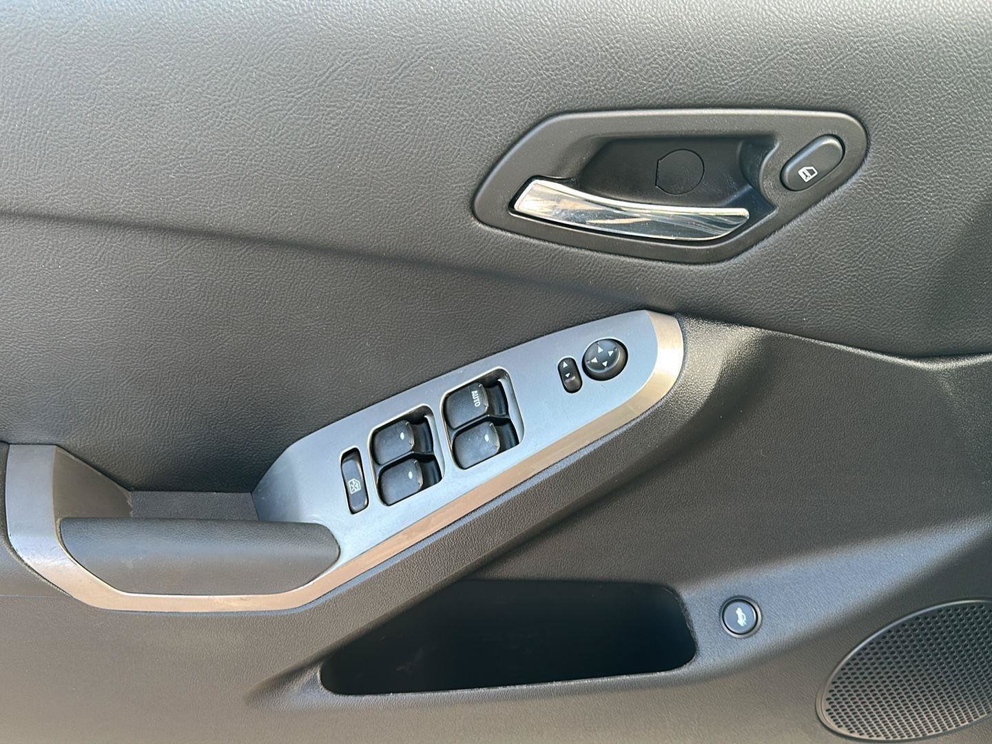 Used 2006 Pontiac G6 Sedan w/ Drivers Package FWD image 4