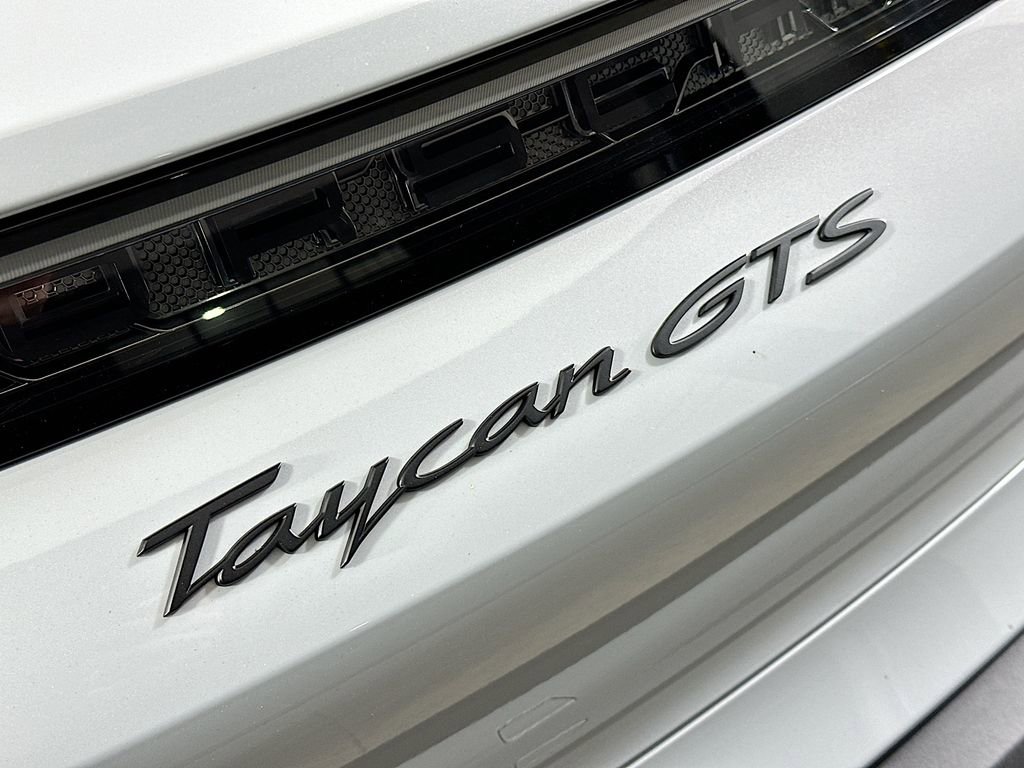 New 2025 Porsche Taycan GTS image 34