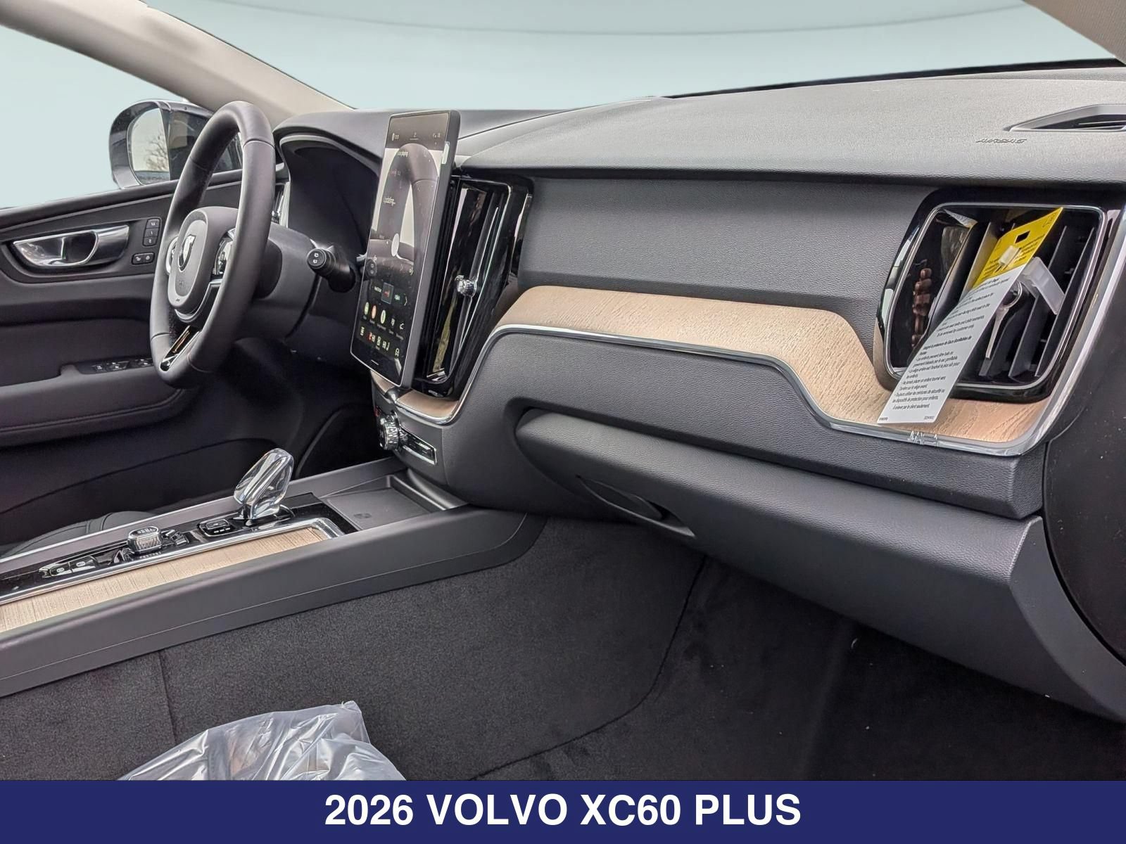 New 2026 Volvo XC60 B5 Plus w/ Protection Package Premier AWD/4WD image 26