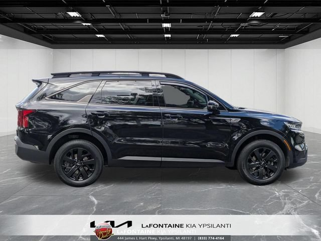 Certified 2022 Kia Sorento S w/ Panoramic Sunroof Package AWD/4WD image 6