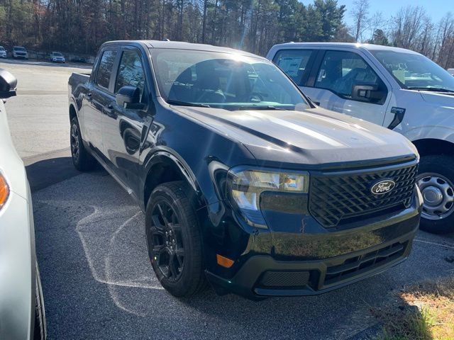 New 2025 Ford Maverick XLT w/ XLT Luxury Package image 4