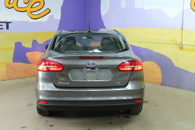 Used 2017 Ford Focus SE FWD image 3