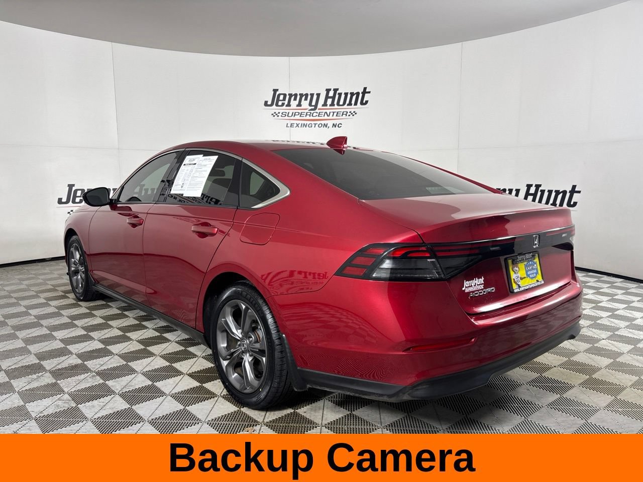 Used 2023 Honda Accord EX image 8