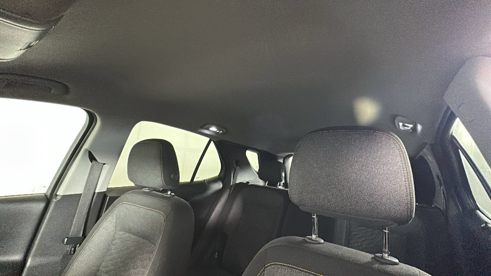 Used 2018 Chevrolet Equinox LT AWD/4WD image 14