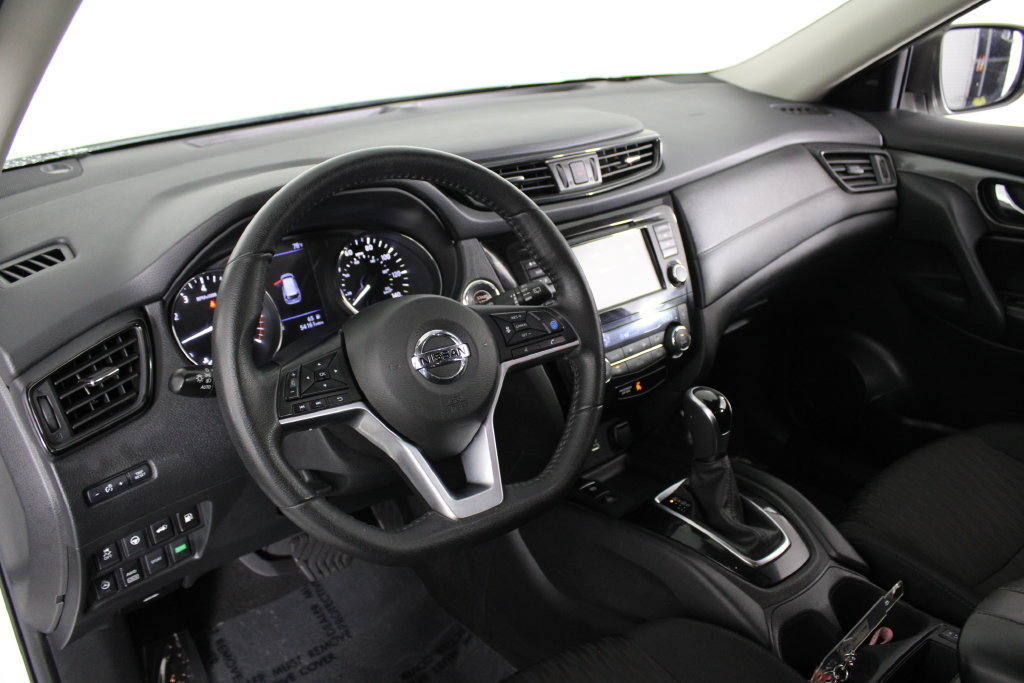 Certified 2020 Nissan Rogue SV w/ Premium Package AWD/4WD image 19