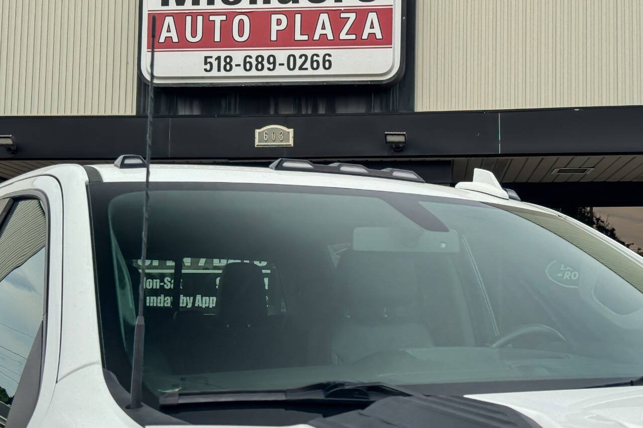 Used 2020 Chevrolet Silverado 2500 LTZ w/ LTZ Convenience Package AWD/4WD image 14