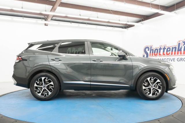 Used 2024 Kia Sportage EX FWD image 10