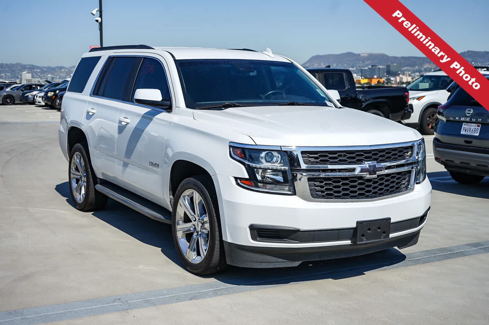 Used 2018 Chevrolet Tahoe LS w/ Enhanced Driver Alert Package RWD image 3