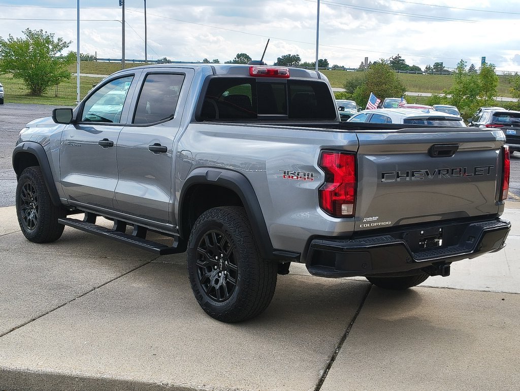 Used 2025 Chevrolet Colorado Trail Boss AWD/4WD image 29