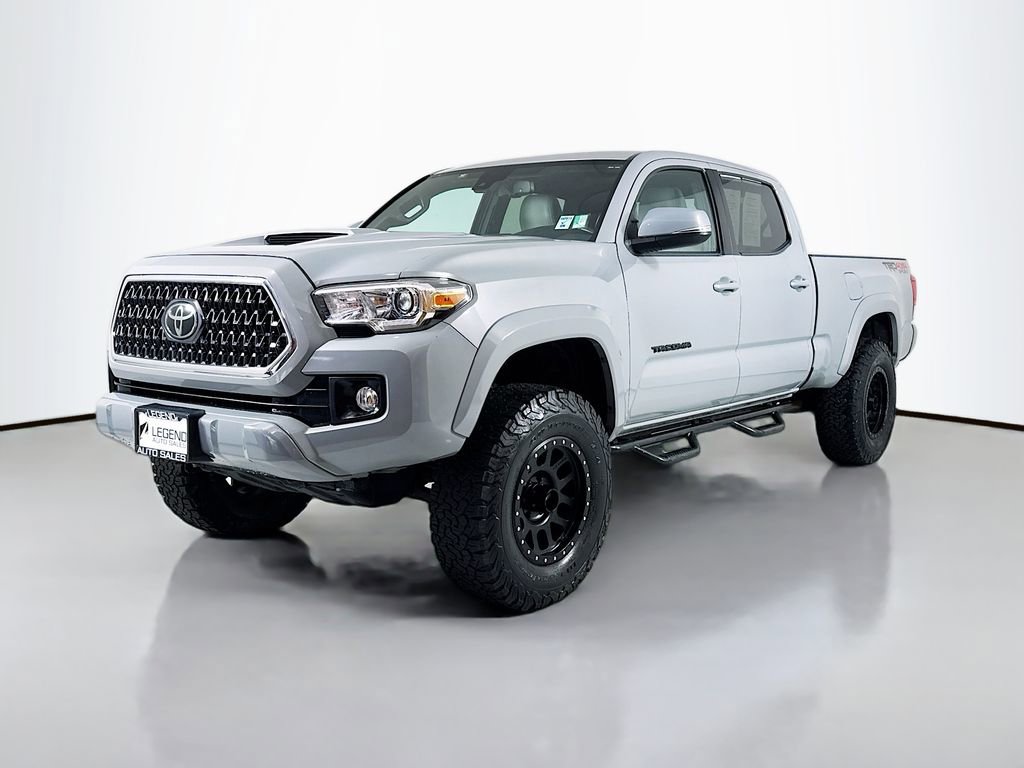 Used 2019 Toyota Tacoma TRD Sport w/ Exterior Package AWD/4WD image 1