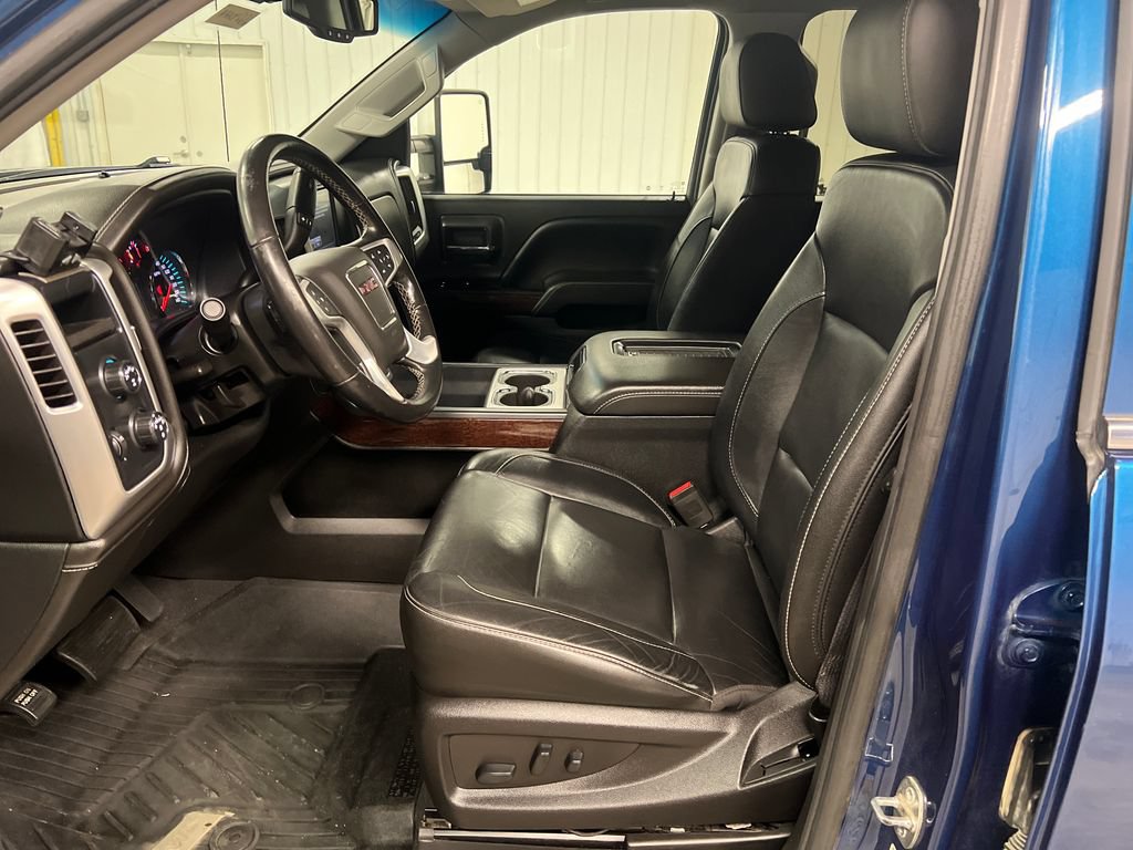 Used 2018 GMC Sierra 1500 SLT w/ SLT Premium Package AWD/4WD image 14